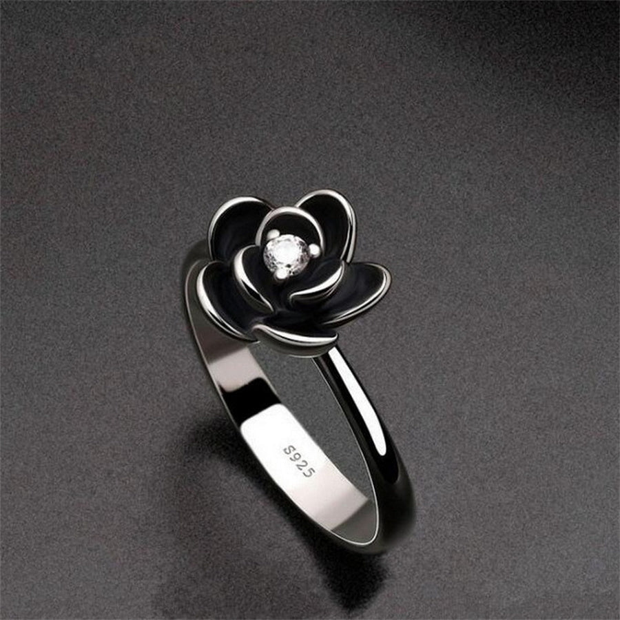 Sort Lotus Ring